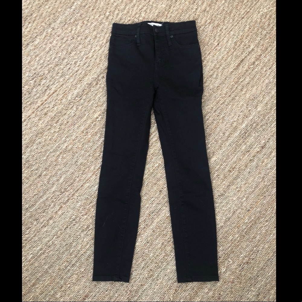Abercrombie & Fitch Simone High Rise distressed black ankle Jean